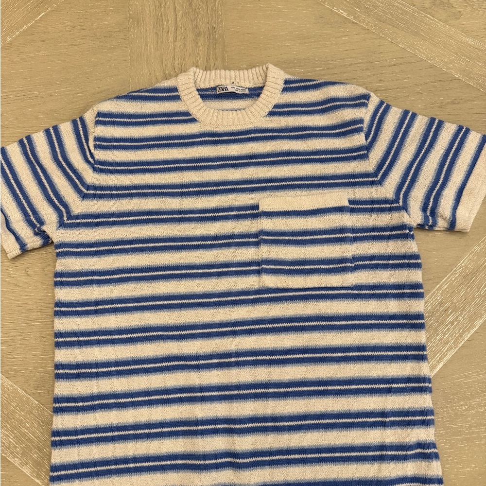 Zara Women's Blue and White Striped Sweater Top